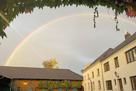 Regenbogen überm Schrickenhof