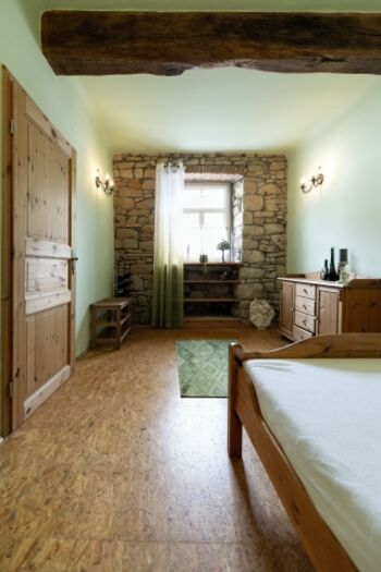 Schlafzimmer mit einem 1.,40m Bett