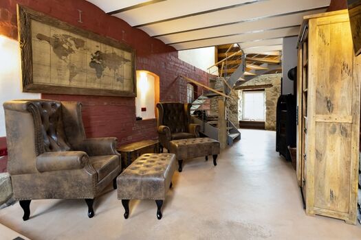 Sehr gemütliche Lounge mit Kaminofem