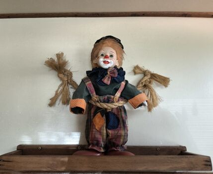 Clown Ferdinand passt auf