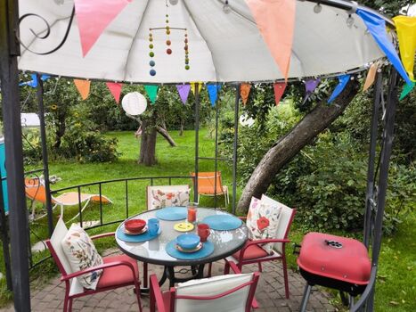 Sitzplatz unter der Zirkuskuppel