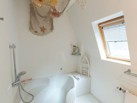 Das Fenster-Bad mit Wanne