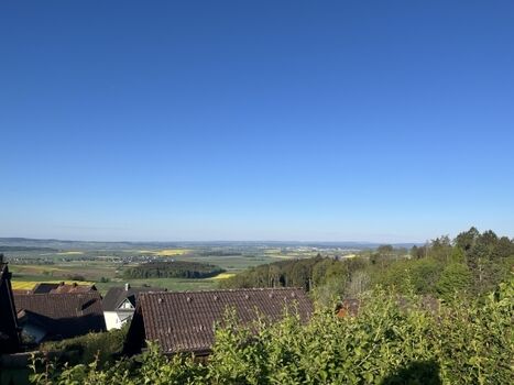 Wunderschöne Naturkulisse vom Garten aus