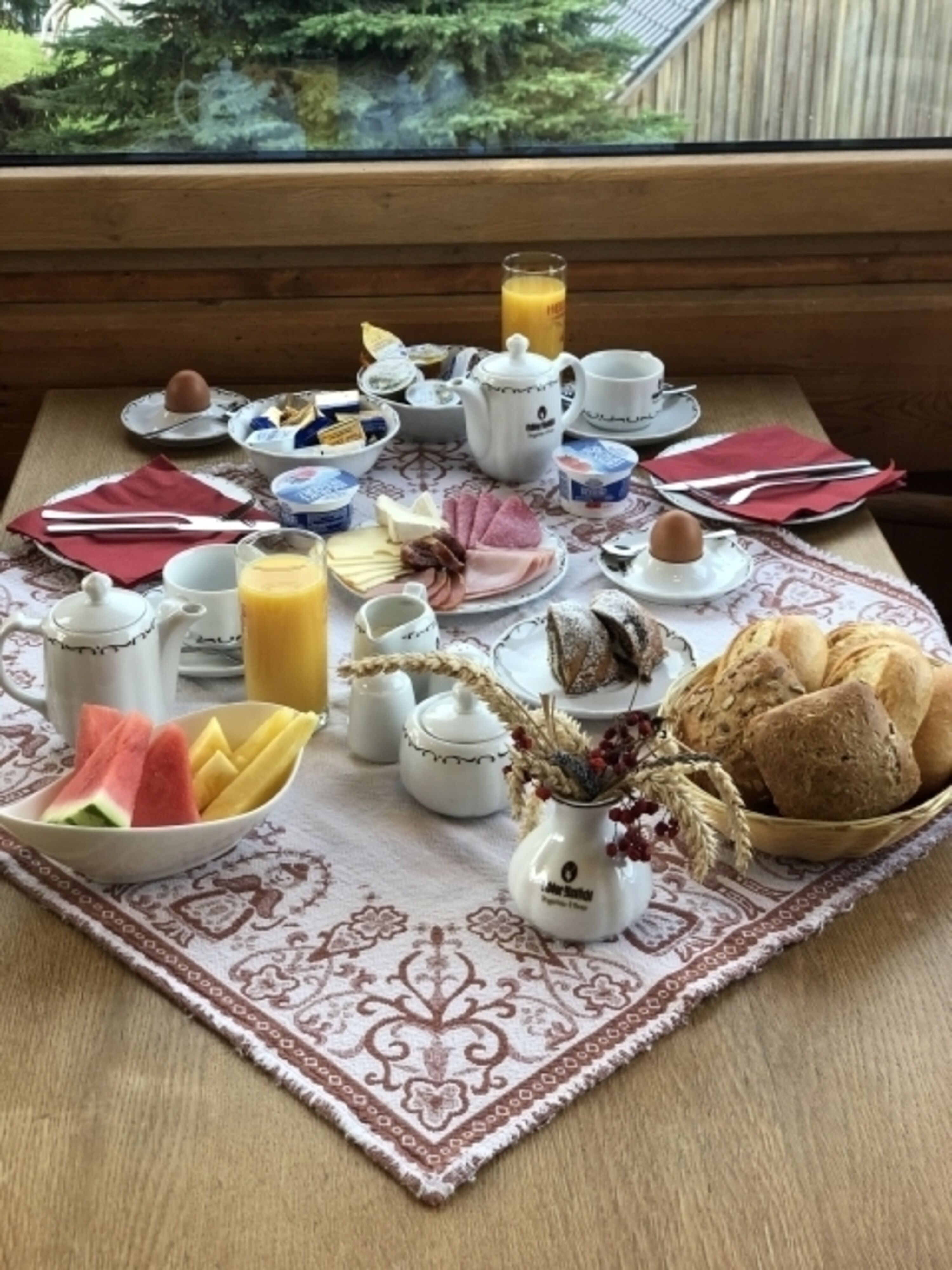Frühstück in unserer Veranda