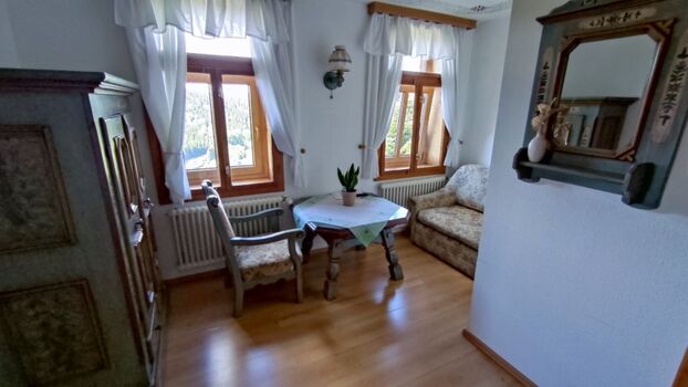 Doppelzimmer 4 Wohnbereich