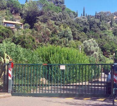 verschlossener Eingangsbereich