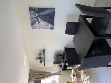 Esstisch im Wohnzimmer