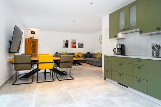 Essbereich mit Küchenzeile