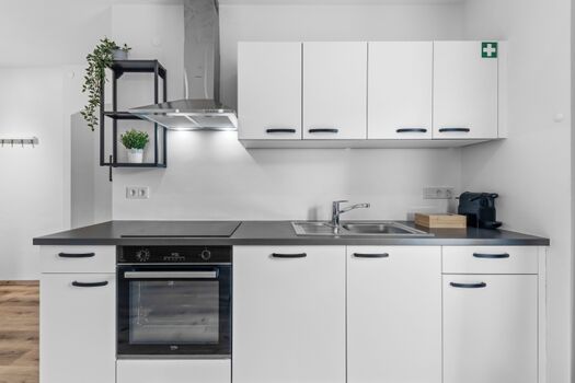 Voll ausgestattete Küche