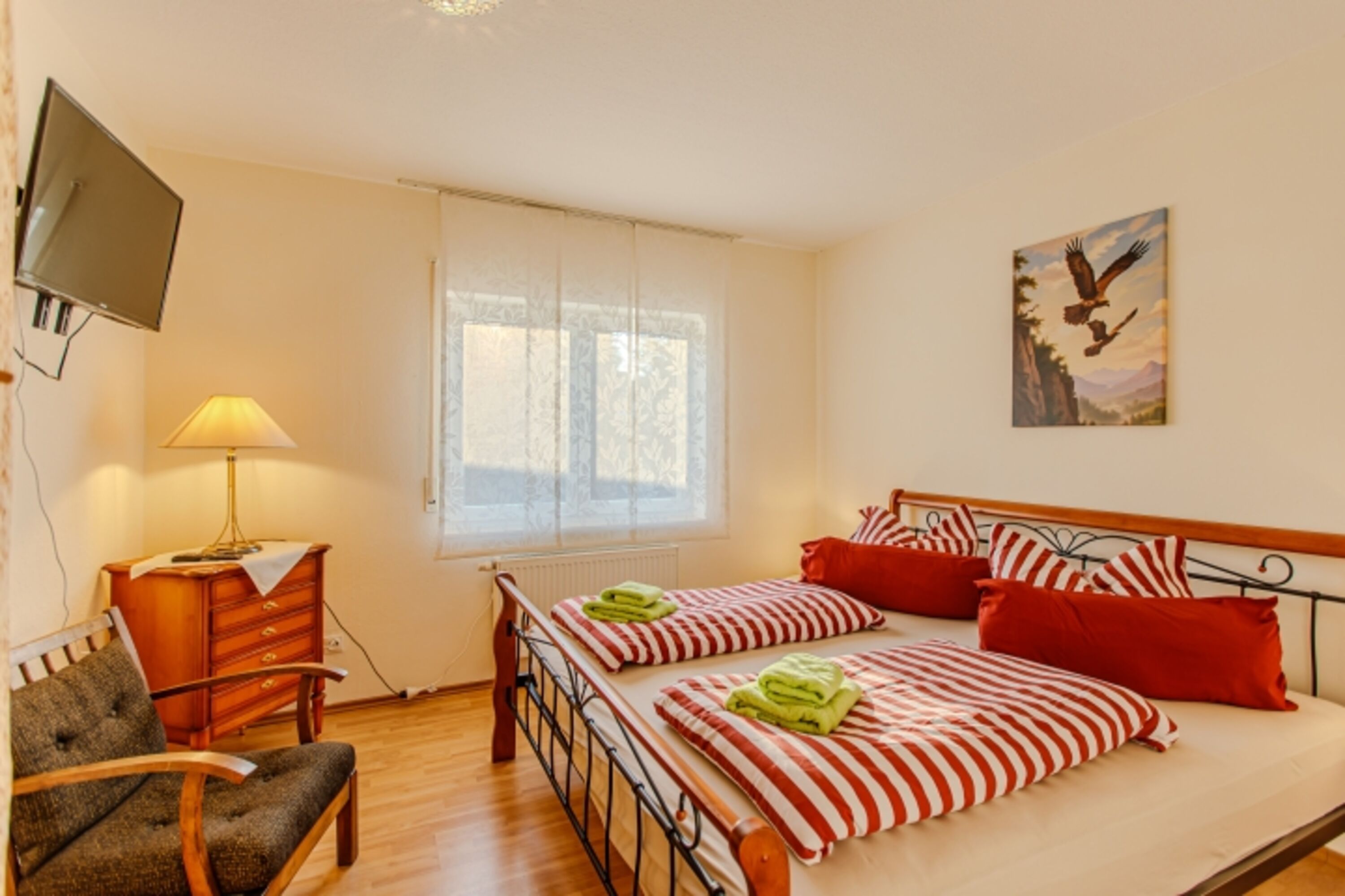 Schlafzimmer 1