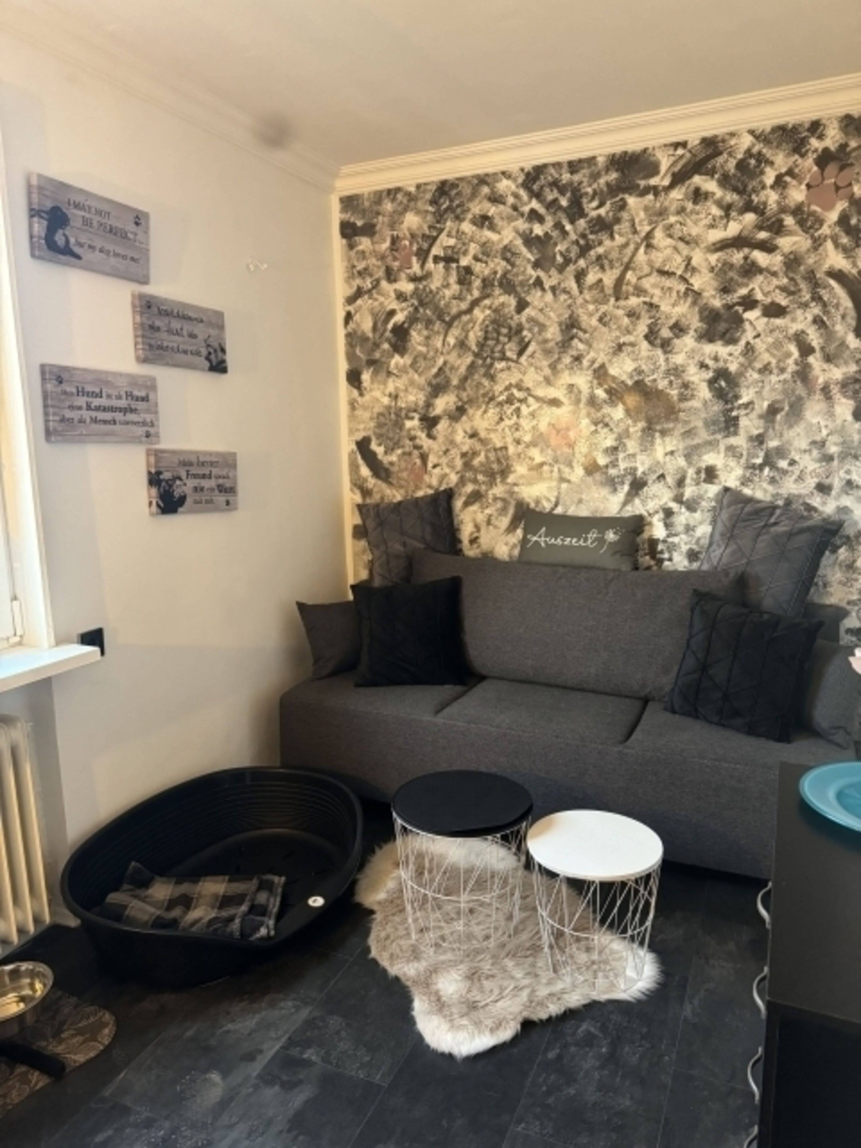 2. Zimmer Schlafcouch (Queensize)