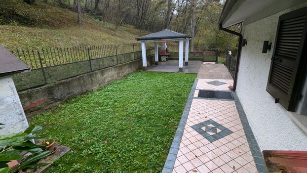 großer Garten zur alleinigen Nutzung