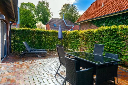 gemütliche Sonnenterrasse