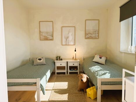 Kinderzimmer mit 2 Einzelbetten (90 x 200 cm)