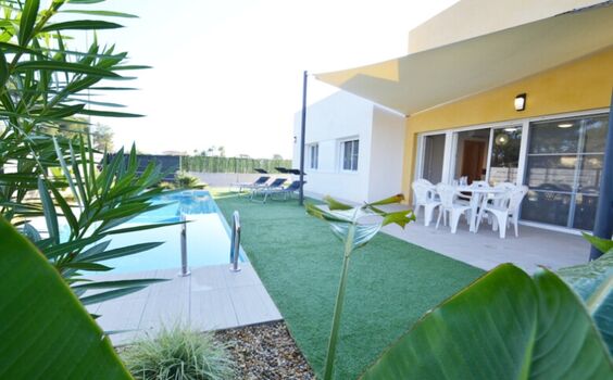 Top: Nicht einsehbares Grundstück in Casa Salines