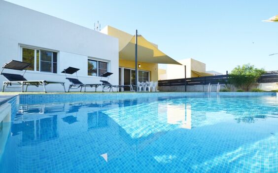 Casa Salines gehört zu den TOP Immobilien im Ferienort