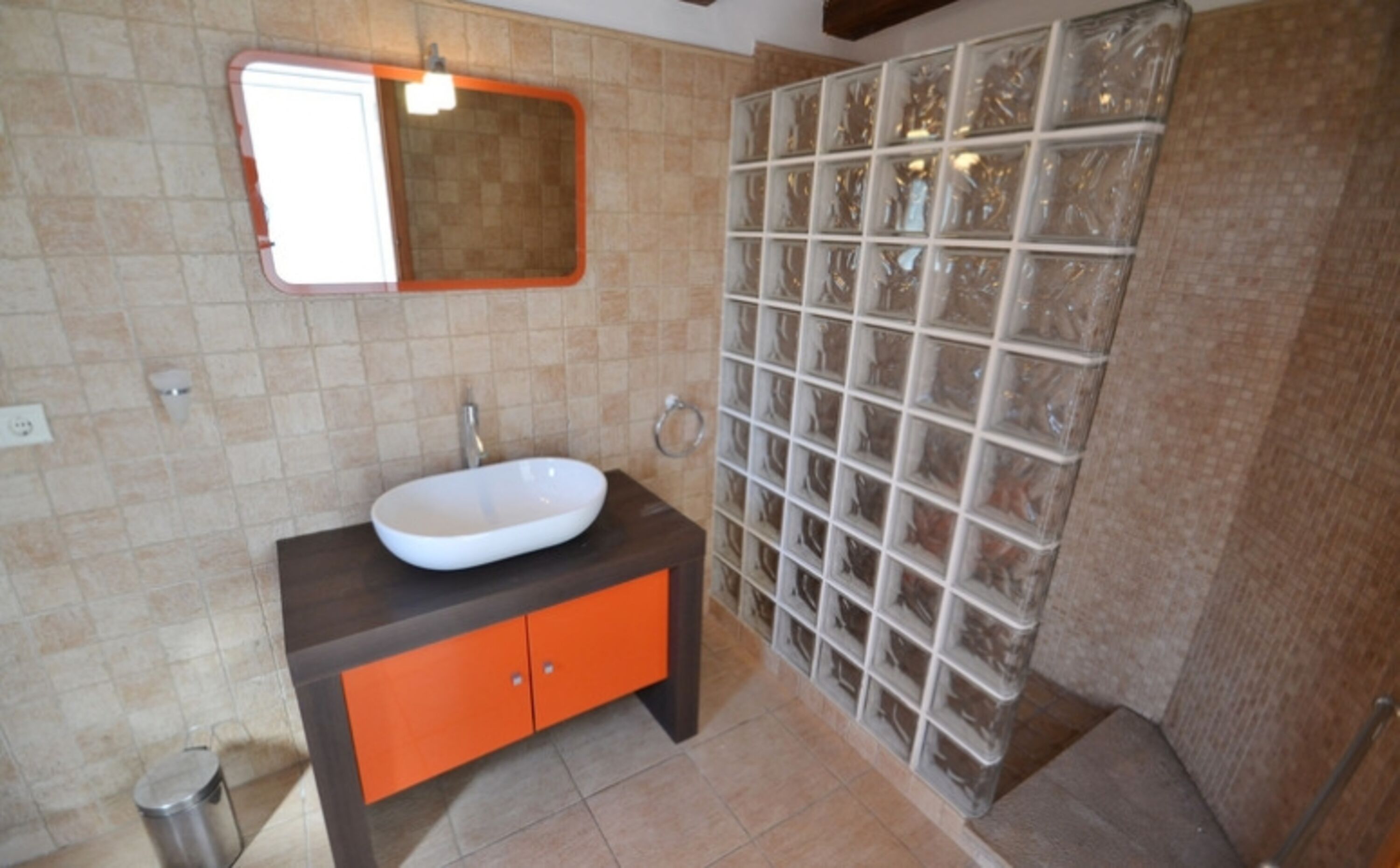 Badezimmer 1
