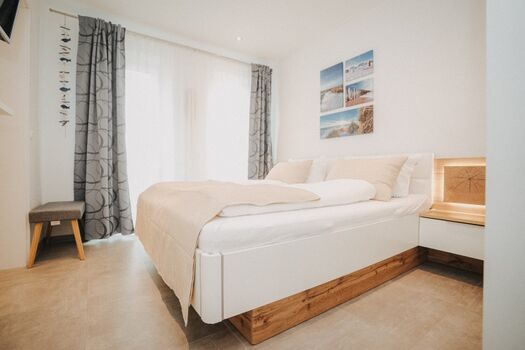 Schlafzimmer unten mit Doppelbett