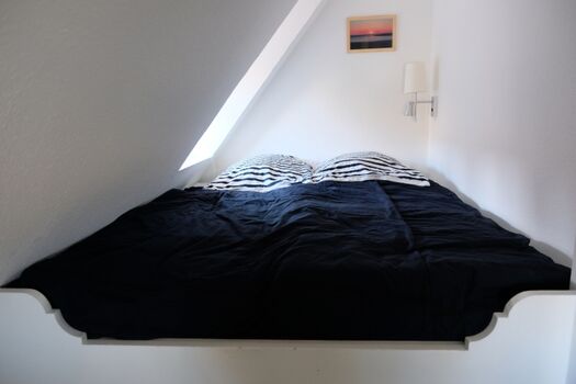 Schlafzimmer 2: französisches Doppelbett