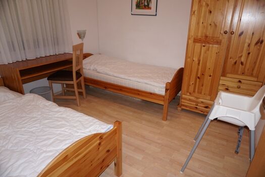 Schlafzimmer mit 2 Einzelbetten