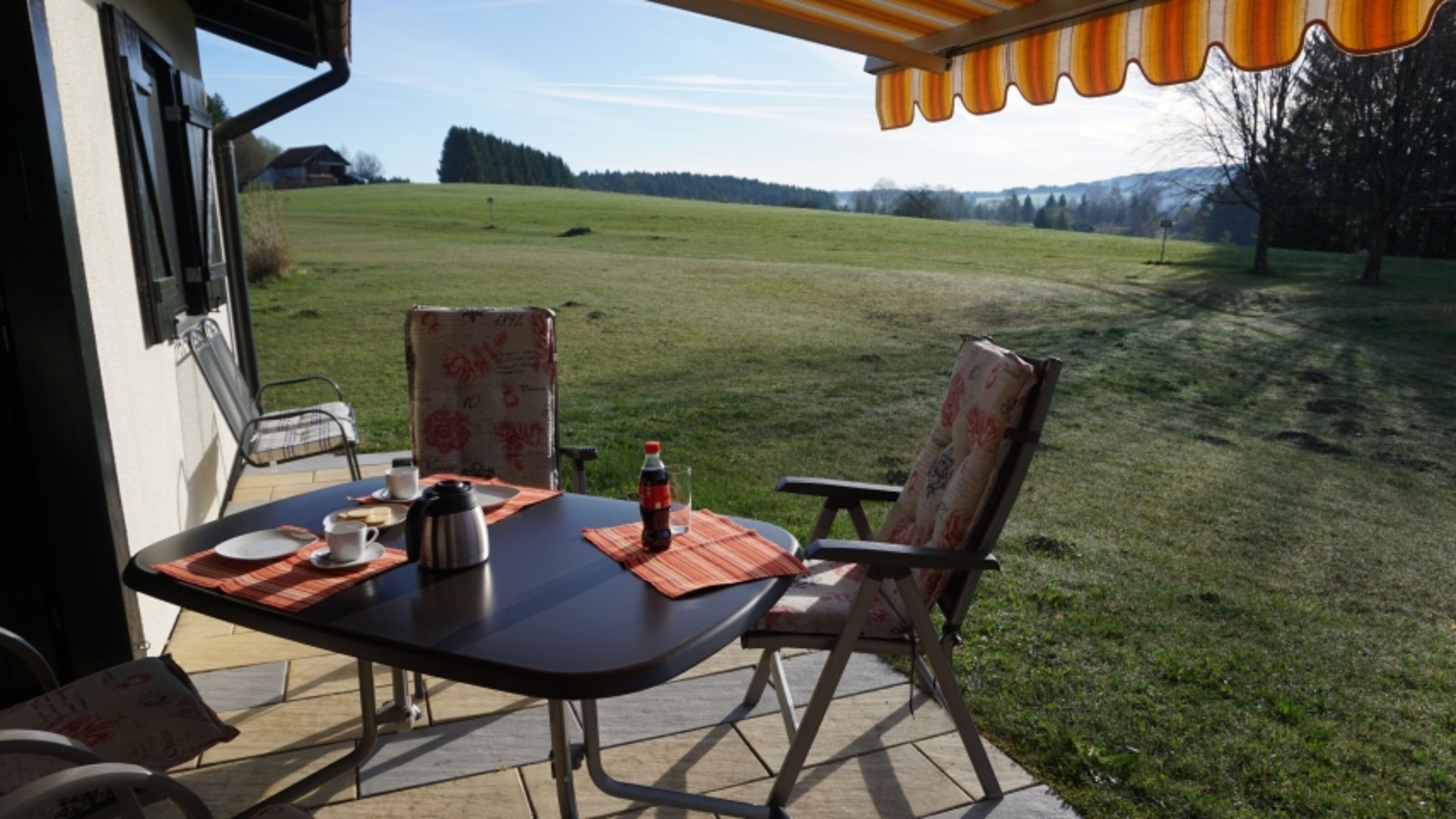 Terrasse mit Markise