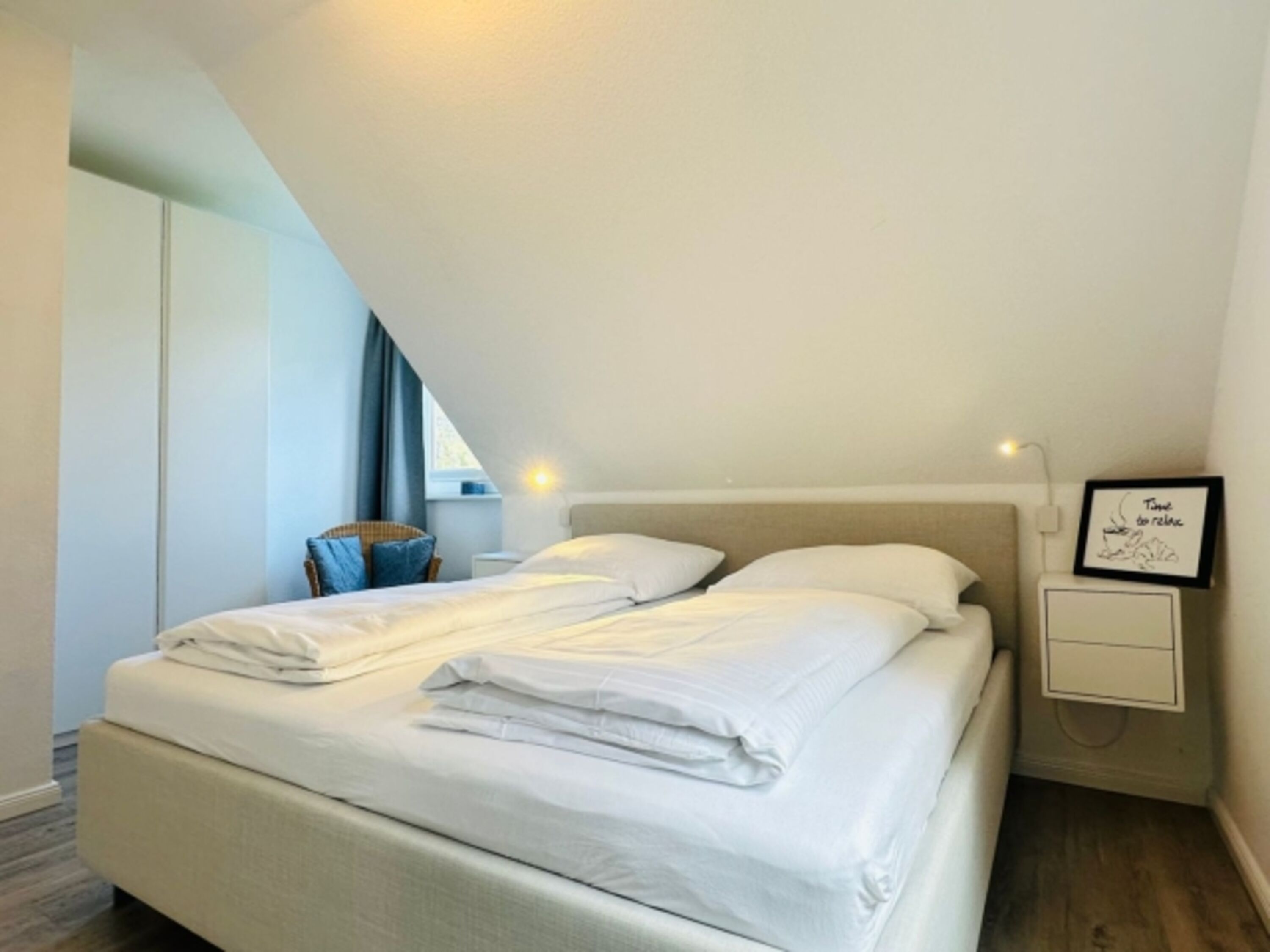 Schlafzimmer 1