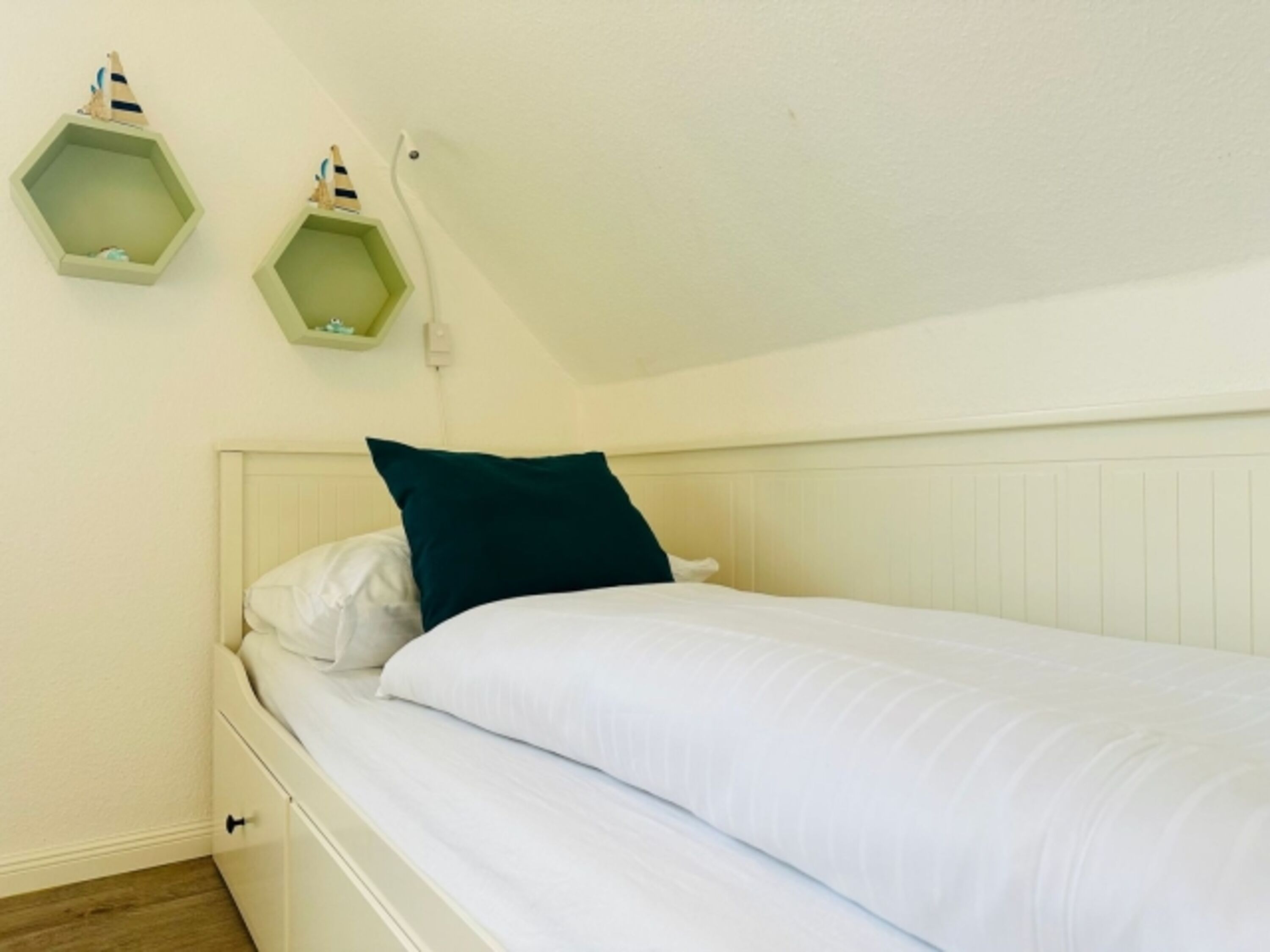 Schlafzimmer 2