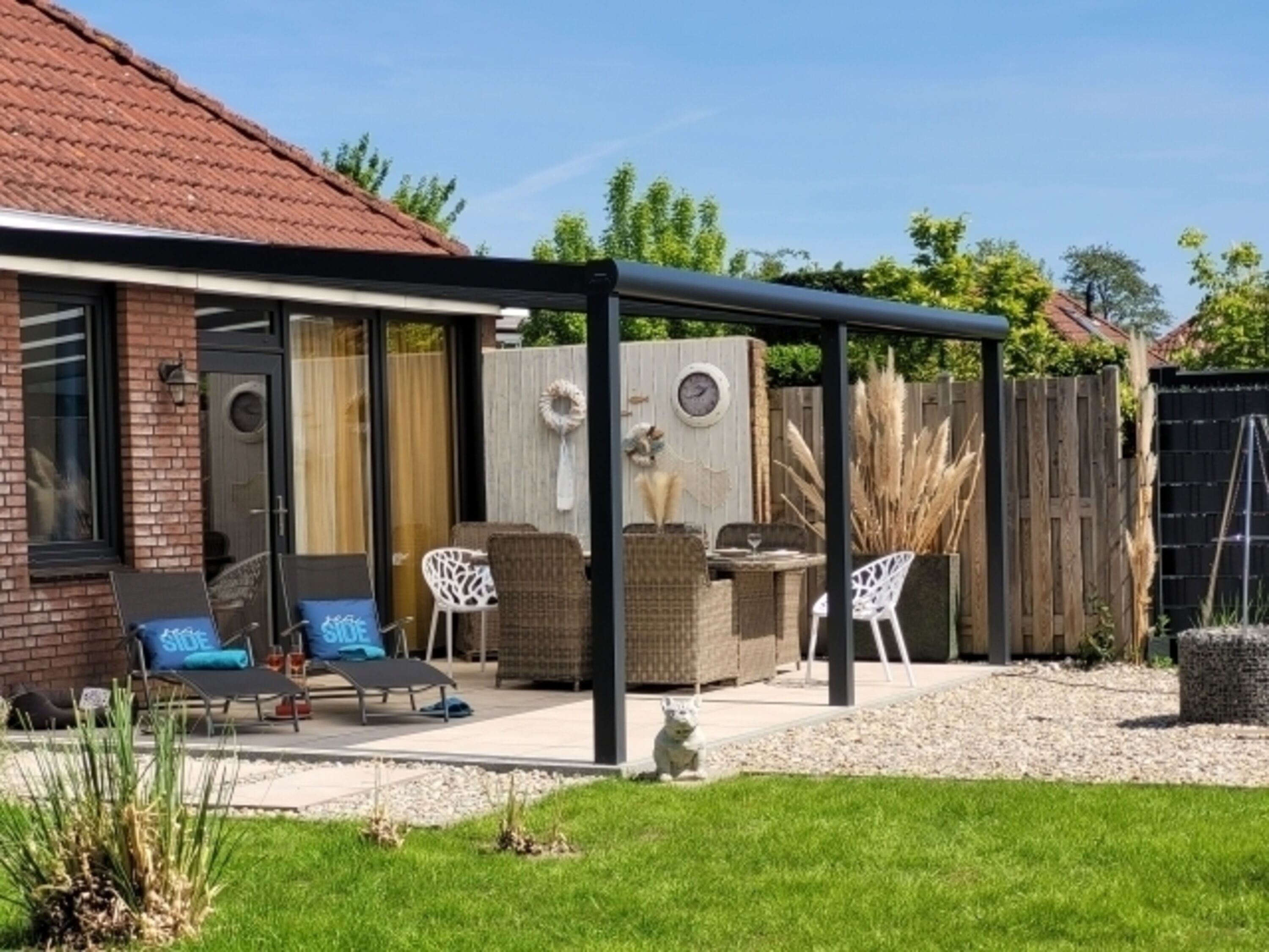 Terrasse und Grill