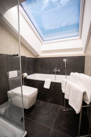 Badezimmer im Schlafzimmer 1