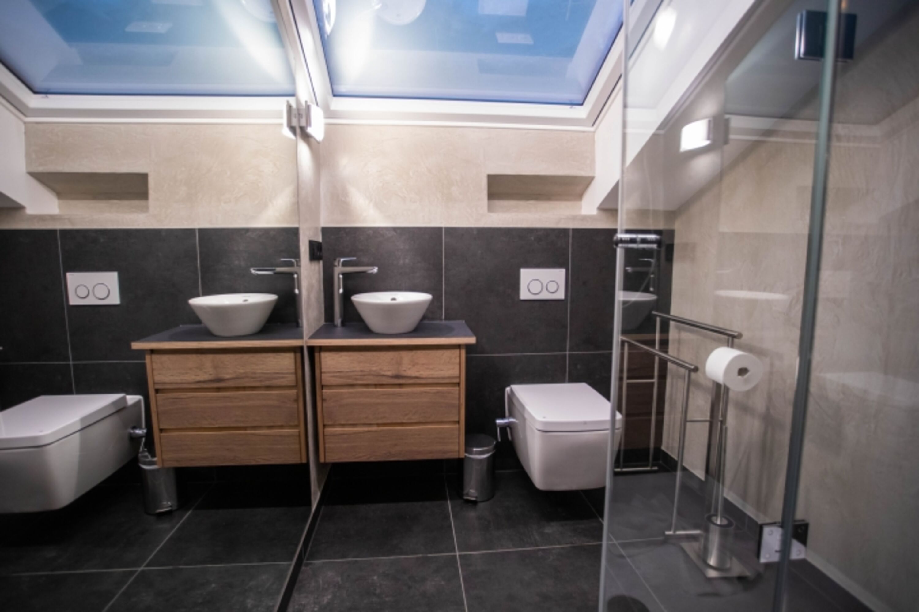 Badezimmer zu Schlafzimmer 2