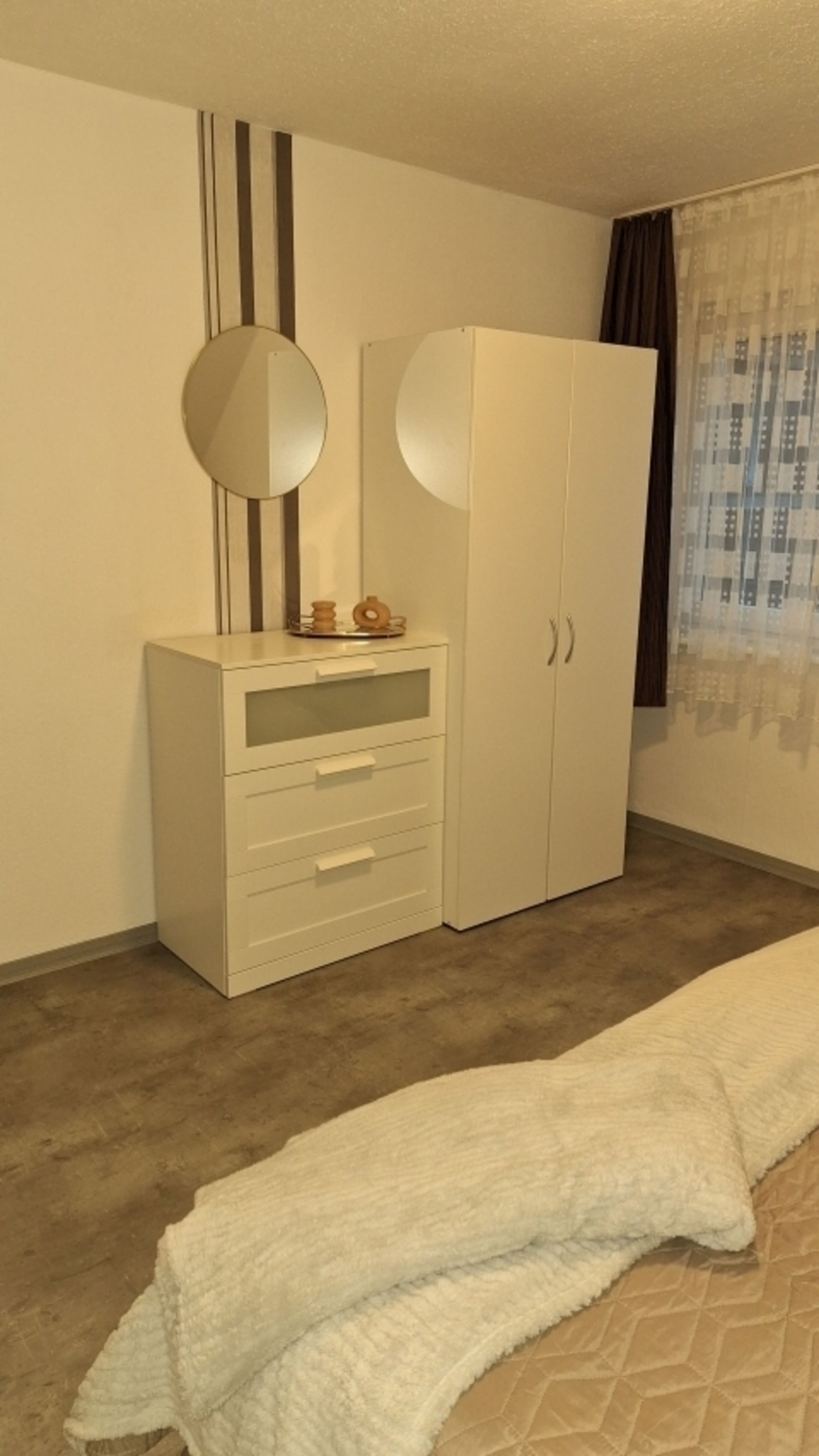 Schlafzimmer 1