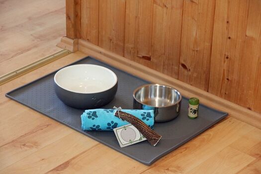 Näpfe stellen wir gerne bereit