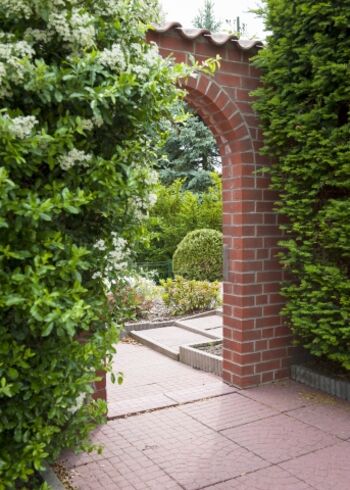 Durchgang in den Garten 