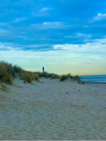 Leuchtturm von Breskens am Strand
