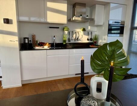 gut ausgestattete Küche