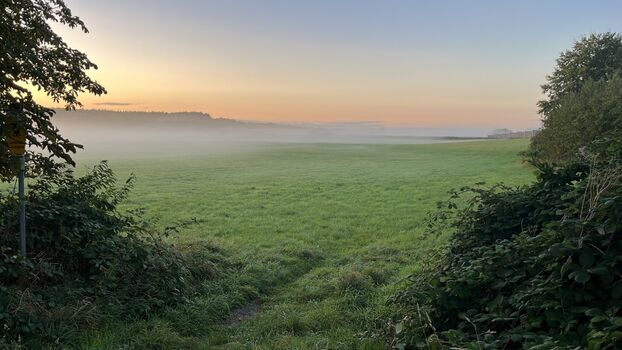 Blick auf das angrenzende Landschaftsschutzgebiet