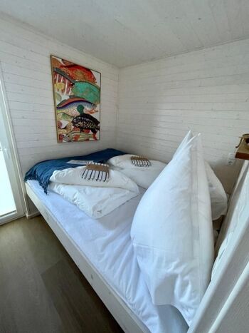 Schlafzimmer mit Doppelbett