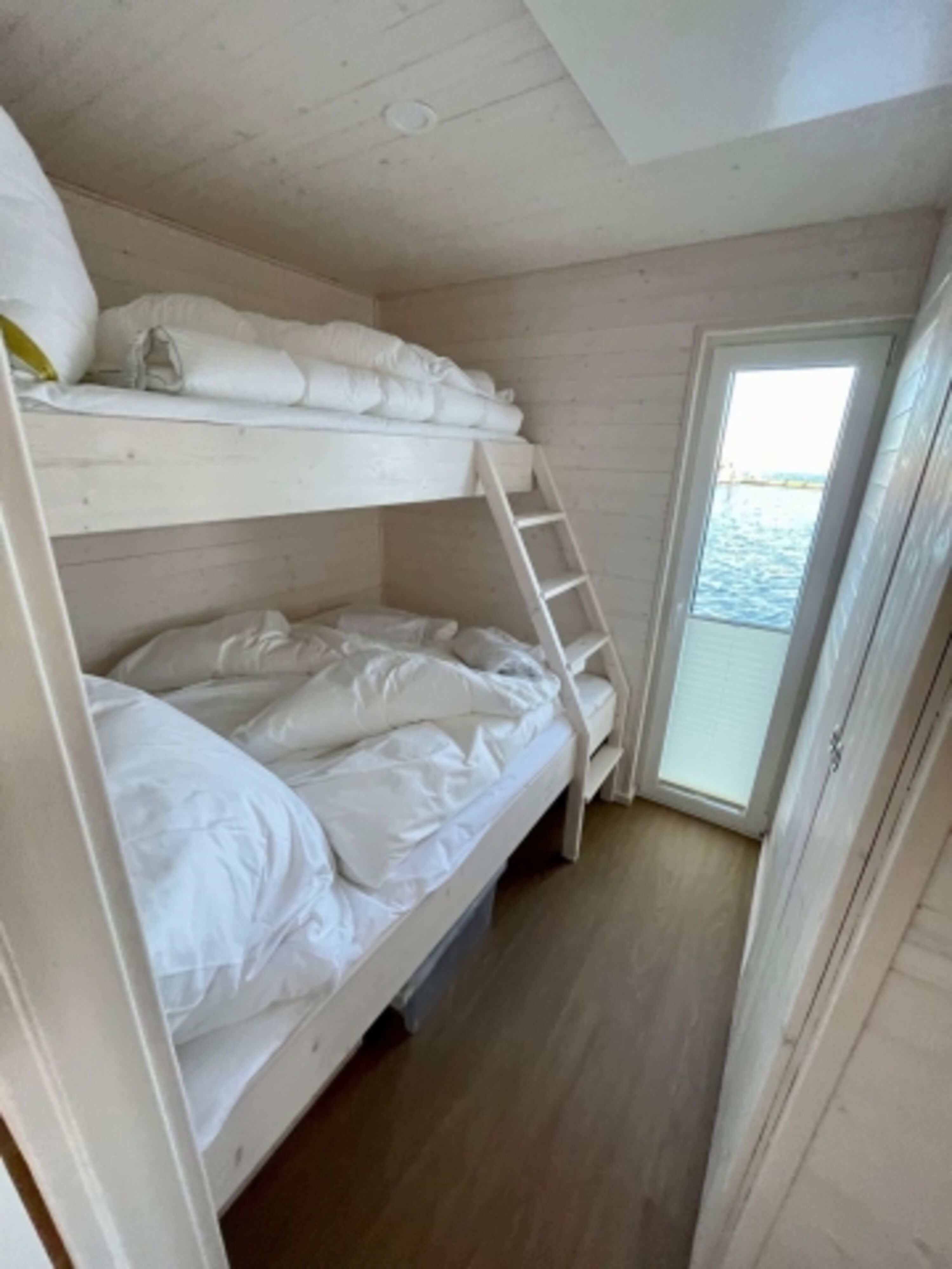 Schlafzimmer mit Stockbett für 3 Personen