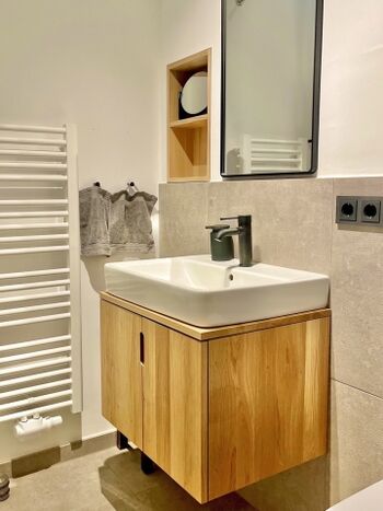 Badezimmer mit Handtuchhalterheizung