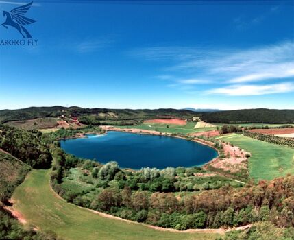 Der Natursee Accesa (3 km) wird für entspannte Badeerlebnisse sorgen...
