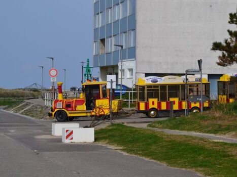 Strandbahn Richtung Duhnen