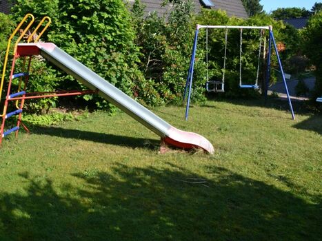 Spielplatz am Haus