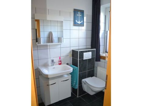 Badezimmer unten mit Dusche