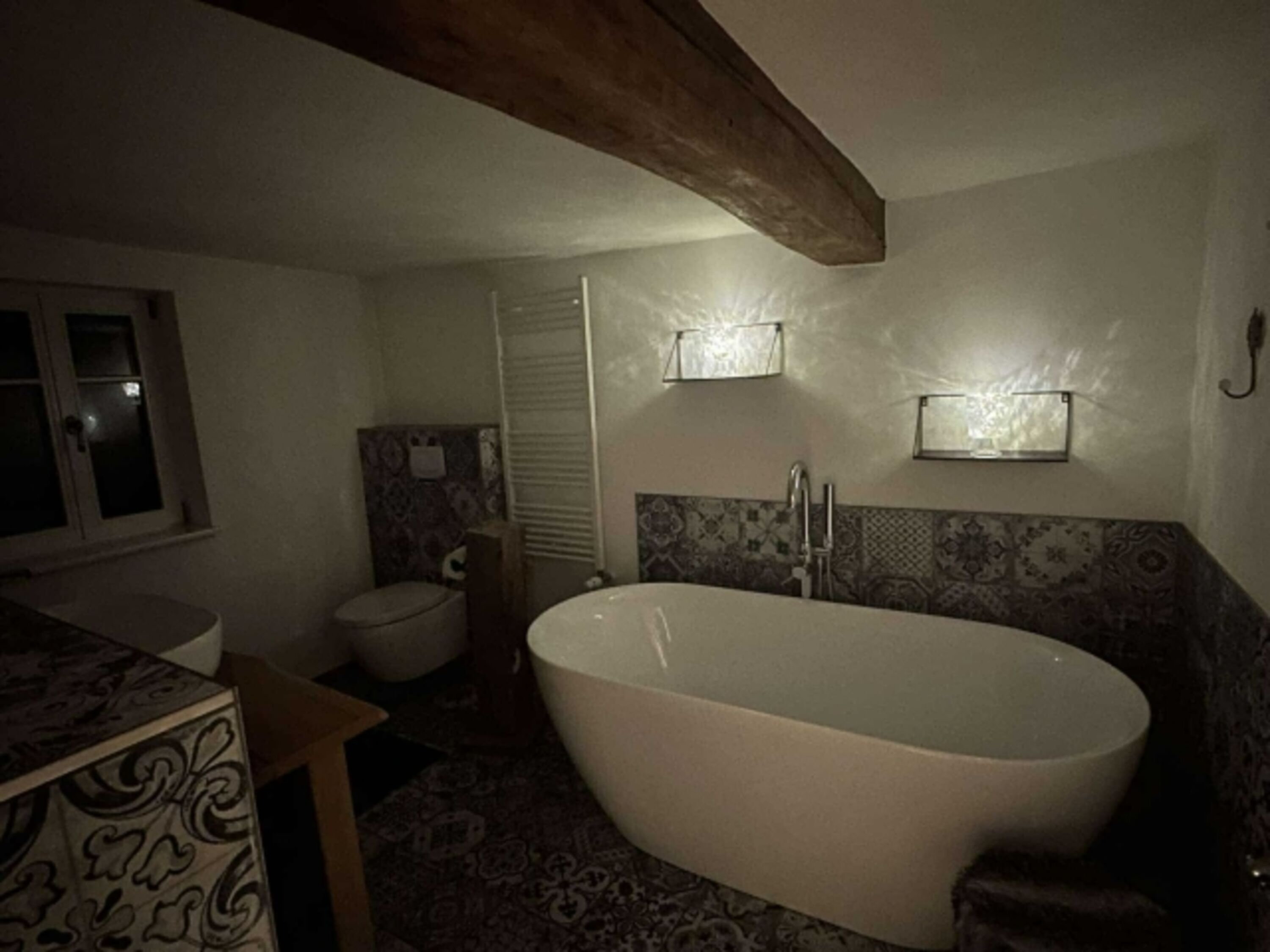 Freistehende Badewanne OG