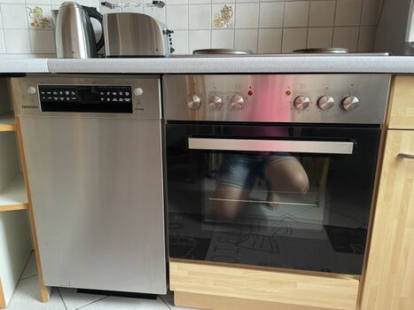 Spülmaschine und Ofen