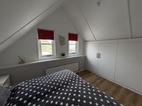 SZ 1 mit Einbauschrank 