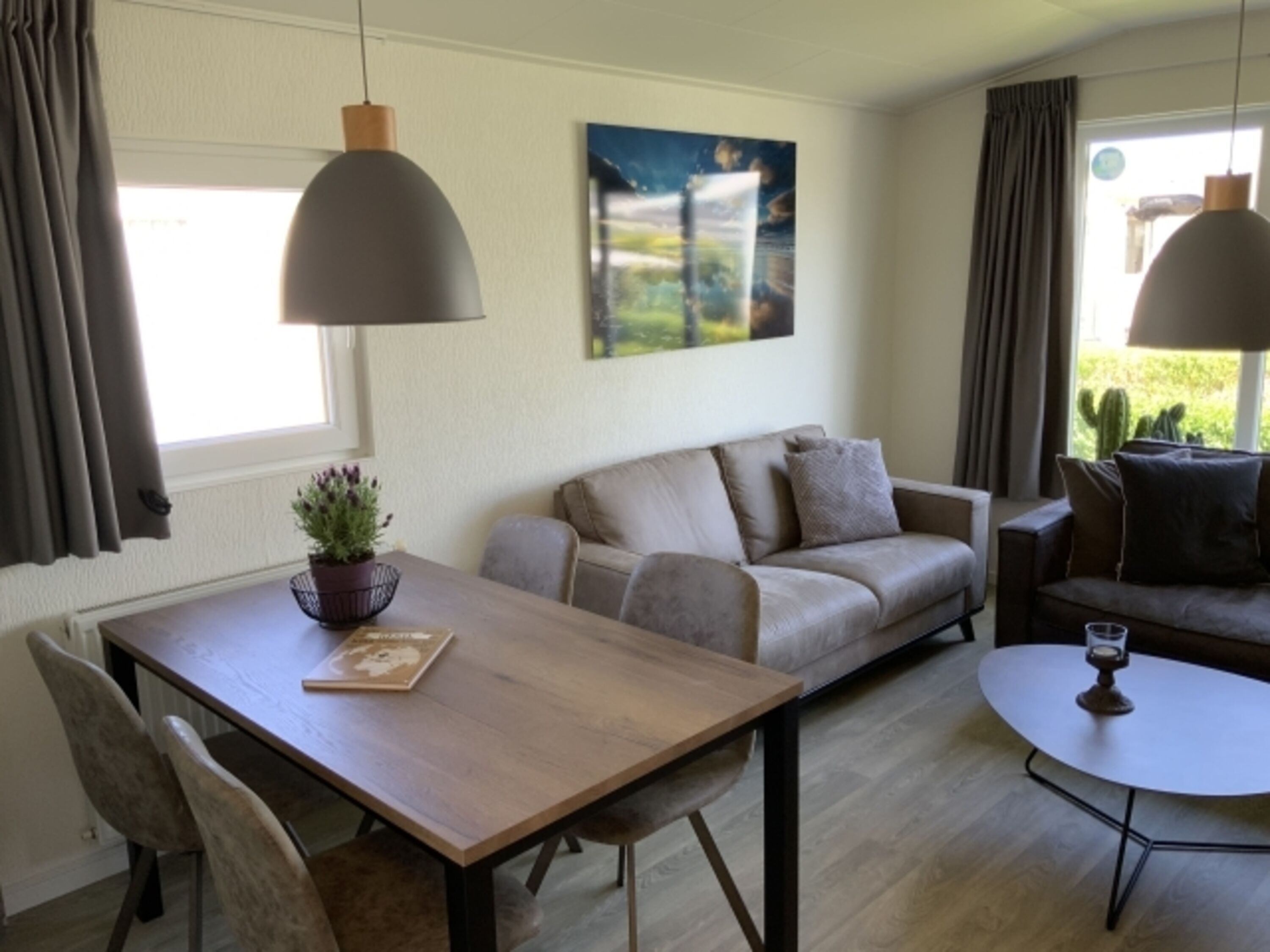 Wohnzimmer mit Essecke