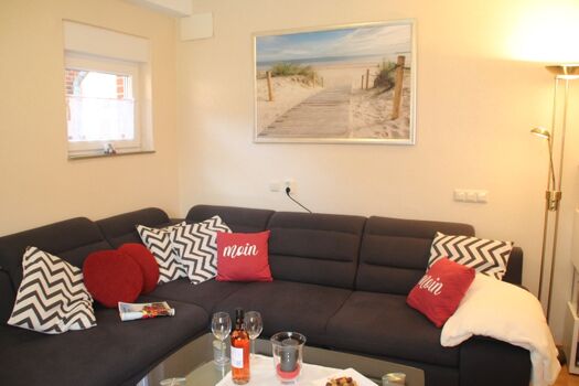 Gemütliche Ferienwohnung mit Süd-Terrasse, direkt an der F ...