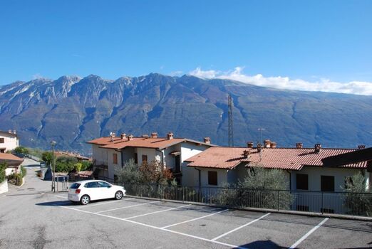 Öffentliche Parkplätze 10 m