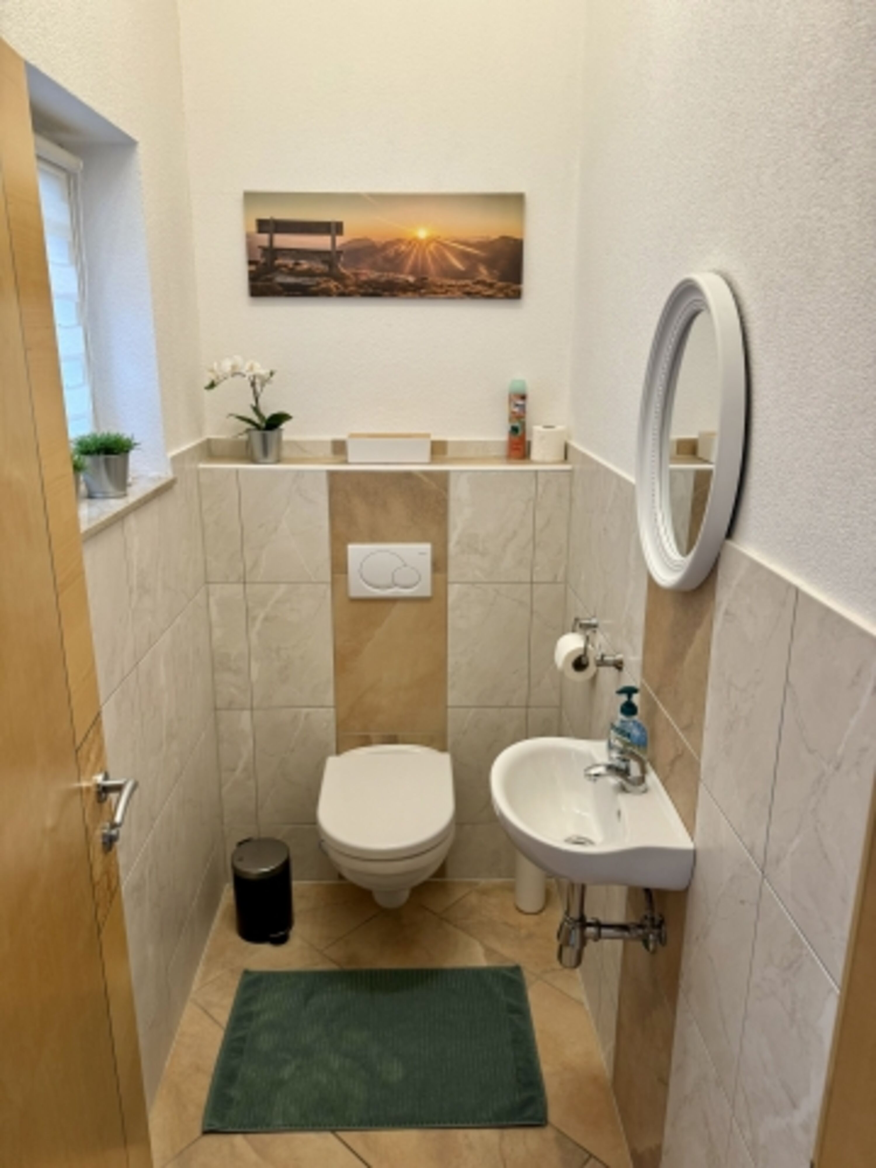 separates WC